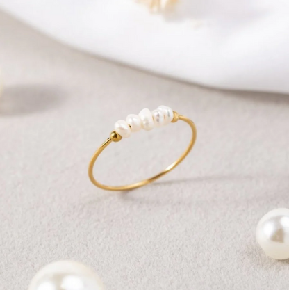 Anello Elegance con perle d'acqua dolce per uno stile sofisticato